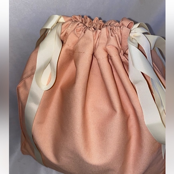 Gucci Beauty NEW LARGE Canvas Drawstring Cosmetic Makeup Toiletry Bag 14x11.5x3 - Picture 5 of 9